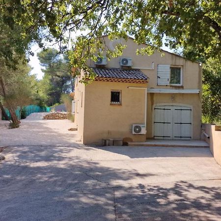 Villa Au Pied De La Sainte Victoire Puyloubier Exterior photo
